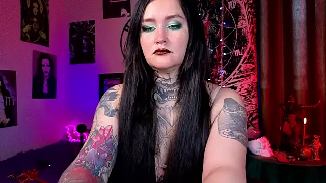 Snapshot of Emmybrightj_ chatting on May 24, 2026, 2:05 am Emmybrightj online show from May 24, 2026, 2:05 am
