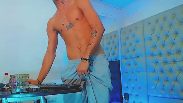 HannibalLester online show from January 26, 2025, 6:49 am