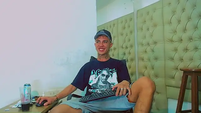 HannibalLester online show from January 30, 2025, 1:44 am