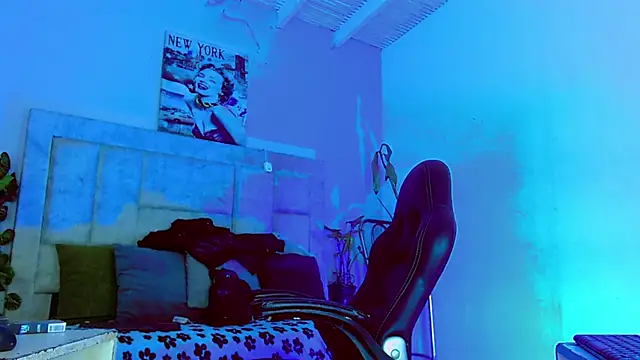 HannibalLester online show from September 21, 2025, 4:25 am