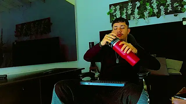 HannibalLester online show from April 3, 2026, 12:14 pm