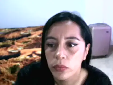 hailey85 online show from December 17, 2024, 7:37 pm