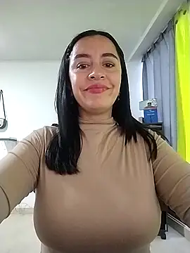 hailey85 online show from April 17, 2026, 9:51 pm