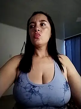 Snapshot of hailey85 chatting on April 30, 2026, 10:58 pm hailey85 online show from April 30, 2026, 10:58 pm