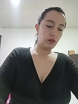 Snapshot of hailey85 chatting on June 18, 2026, 10:47 pm hailey85 online show from June 18, 2026, 10:47 pm