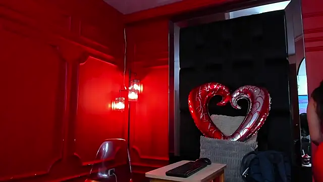 Snapshot of nathalie_rossel chatting on February 14, 2025, 5:46 pm nathalie rossel online show from February 14, 2025, 5:46 pm