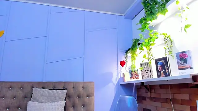 Snapshot of nathalie_rossel chatting on October 15, 2025, 7:58 pm nathalie rossel online show from October 15, 2025, 7:58 pm