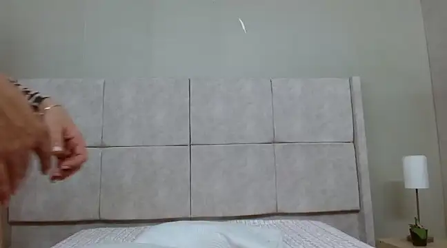 sweet amalia4 online show from March 1, 2025, 7:37 pm