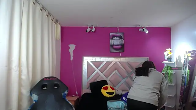 Naiara Sex  online show from December 27, 2024, 12:56 pm