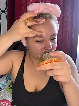 Snapshot of Naiara_Sex_ chatting on April 14, 2026, 6:03 pm Naiara Sex online show from April 14, 2026, 6:03 pm