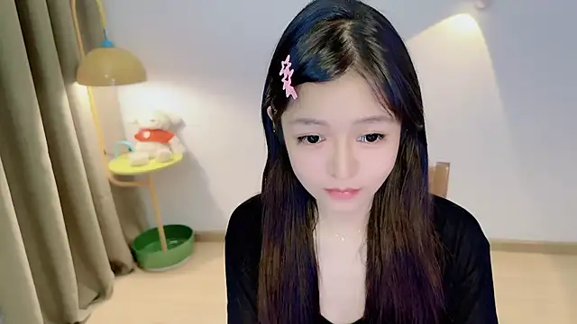 xiaodaibabyy online show from July 7, 2026, 1:37 pm