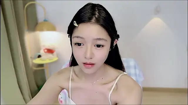 xiaodaibabyy online show from July 17, 2026, 1:18 pm