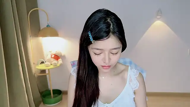 xiaodaibabyy online show from July 23, 2026, 1:20 pm