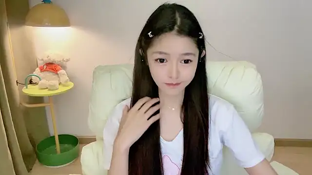 xiaodaibabyy online show from July 24, 2026, 1:20 pm