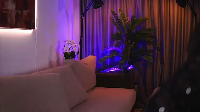 GinaValentinna online show from March 16, 2025, 7:49 pm