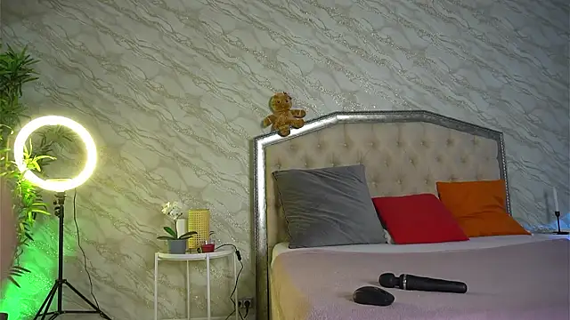 KatelynSparks online show from March 12, 2026, 7:14 am