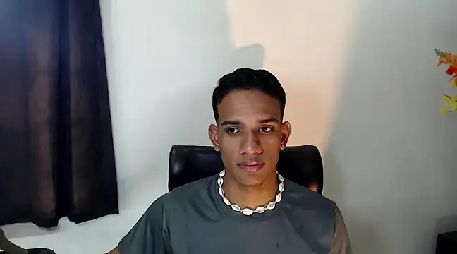 AbrahanBratz online show from January 2, 2025, 7:07 pm