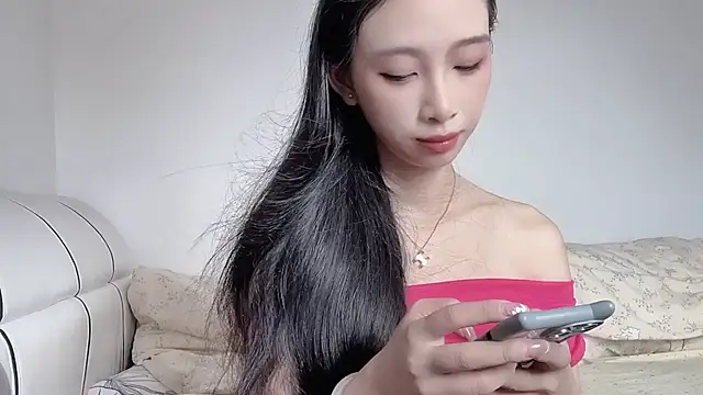 Snapshot of Lili-2 chatting on June 29, 2026, 7:14 am Lili-2 online show from June 29, 2026, 7:14 am