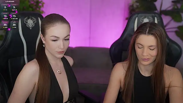 Julia  Star  online show from April 22, 2026, 3:24 pm