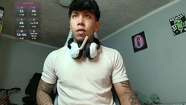 Nickhot0609 online show from October 16, 2025, 1:50 am