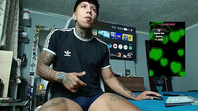 Nickhot0609 online show from February 17, 2026, 1:13 am