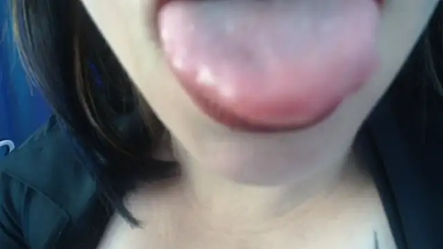 Snapshot of Madame_Shein_ chatting on March 17, 2025, 7:37 pm Madame Shein online show from March 17, 2025, 7:37 pm