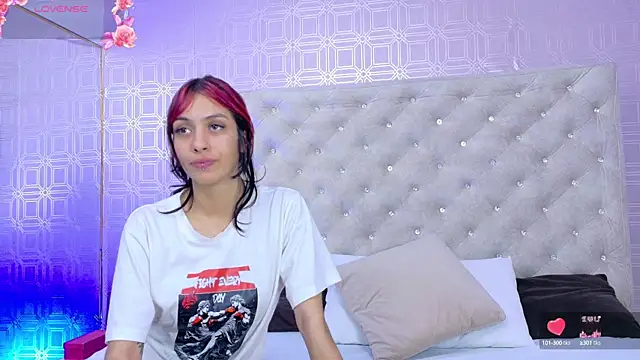 Derieri D online show from October 13, 2025, 7:47 pm