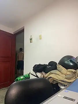 Jestebanano online show from October 28, 2025, 6:06 am