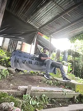 Jestebanano online show from April 8, 2026, 2:17 pm