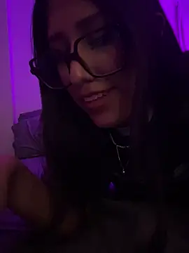 AleFantasy0001 online show from March 18, 2026, 12:03 am