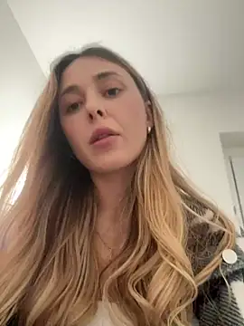 Sophie Enzo online show from March 1, 2025, 9:15 pm