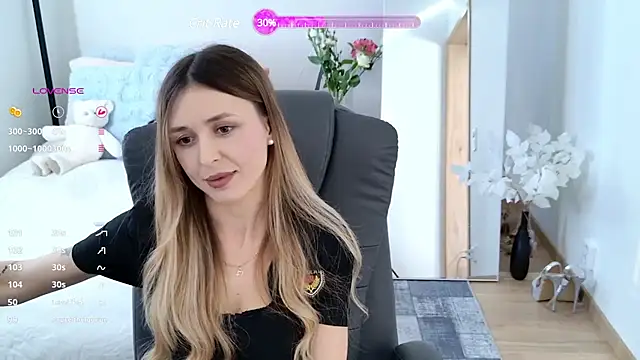 Sophie Enzo online show from March 17, 2025, 8:51 am