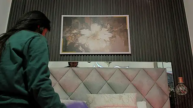 Emma Payton online show from October 14, 2025, 11:33 am