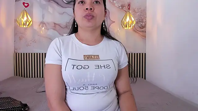 Snapshot of EvelynSweet1 chatting on May 6, 2026, 7:41 pm EvelynSweet1 online show from May 6, 2026, 7:41 pm