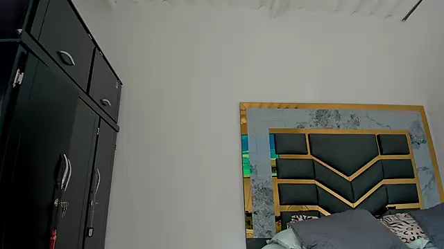 Snapshot of MattDevon chatting on September 8, 2025, 7:57 pm MattDevon online show from September 8, 2025, 7:57 pm