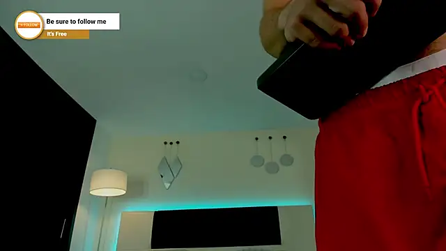 Snapshot of MattDevon chatting on November 28, 2025, 4:15 am MattDevon online show from November 28, 2025, 4:15 am