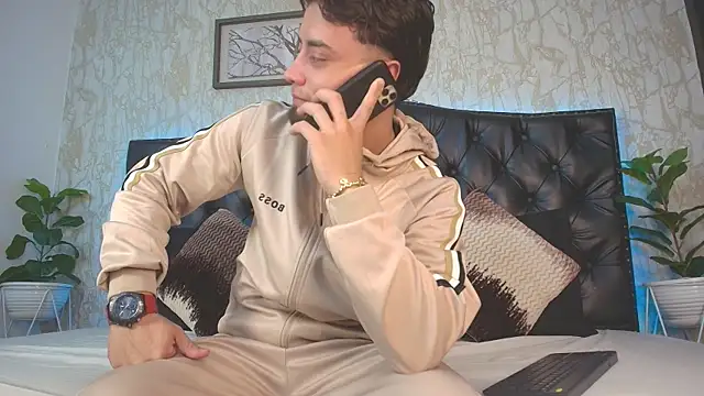 MattDevon online show from February 13, 2026, 4:08 am