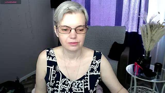 Cutie Erikaa1 online show from May 22, 2026, 2:19 am