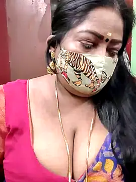 Snapshot of maniisha chatting on December 20, 2024, 9:17 pm maniisha online show from December 20, 2024, 9:17 pm