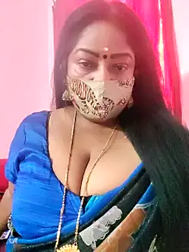 Snapshot of maniisha chatting on February 2, 2025, 10:02 am maniisha online show from February 2, 2025, 10:02 am