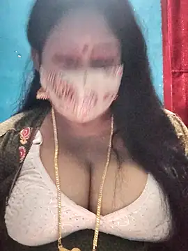 Snapshot of maniisha chatting on February 9, 2026, 8:18 am maniisha online show from February 9, 2026, 8:18 am