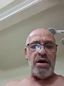 geilerschwanz64 online show from January 8, 2025, 10:16 pm