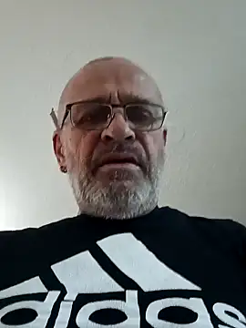 geilerschwanz64 online show from January 16, 2025, 9:19 pm