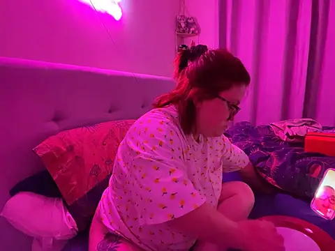 Tallulah-mae-xoxox online show from February 1, 2025, 10:23 pm