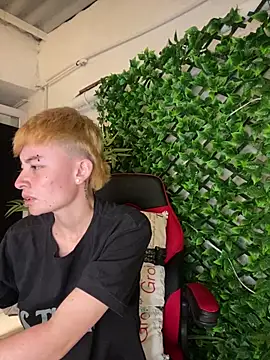 nico 18x online show from February 1, 2025, 11:58 pm