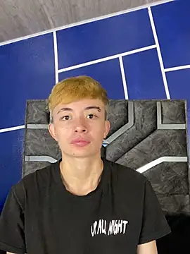 nico 18x online show from February 8, 2025, 7:49 pm