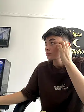 nico 18x online show from November 7, 2025, 5:02 pm