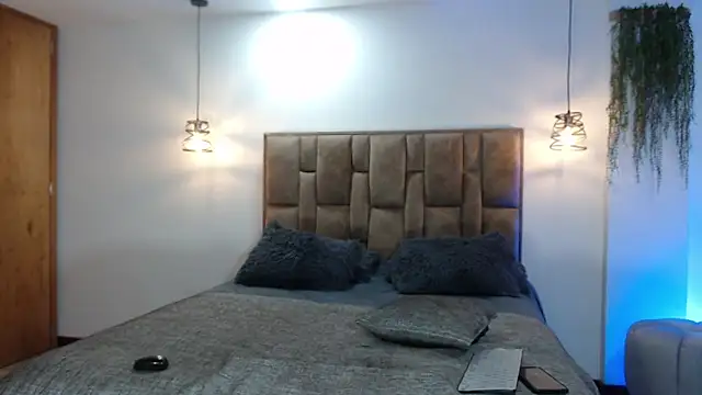 aleejhandraa online show from February 28, 2026, 10:11 pm