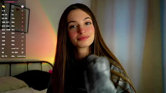 EvaLung777 online show from December 6, 2024, 9:32 am