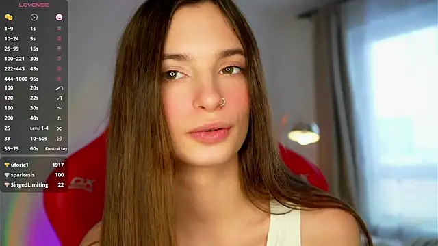 EvaLung777 online show from December 10, 2024, 9:55 am